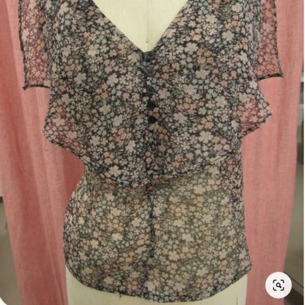GUC Nordstrom‎ Medium Sheer Blouse